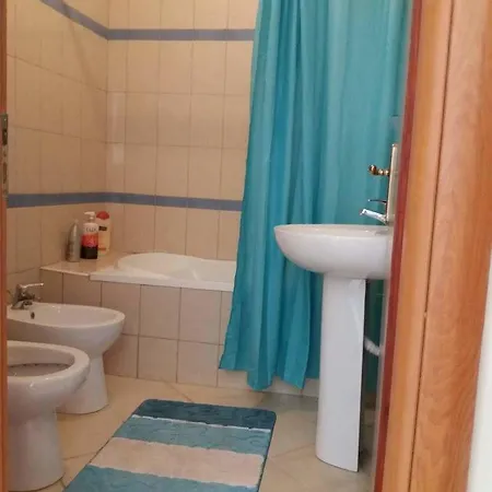 Teuta Apartament Apartment